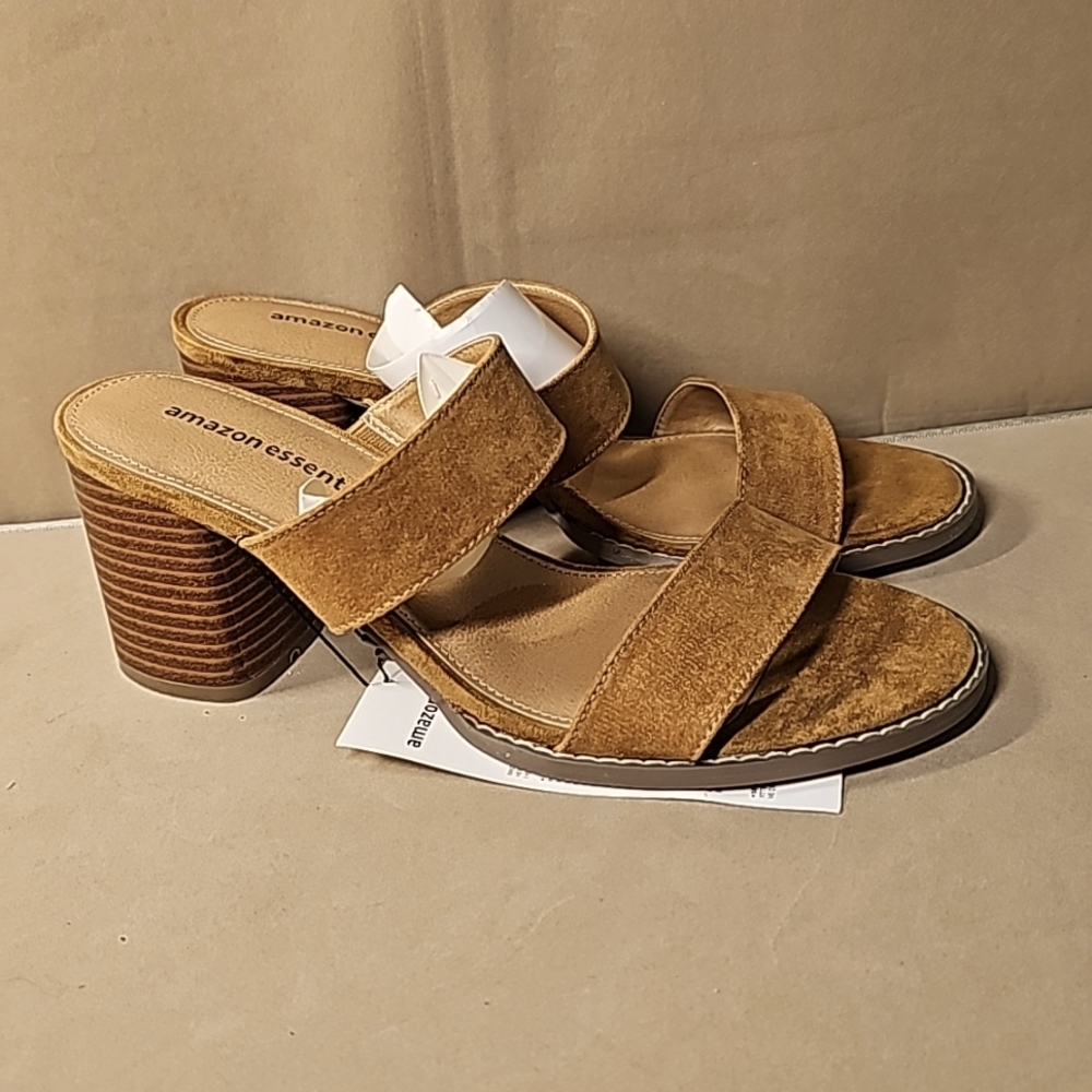Amazon essentials women's shoes